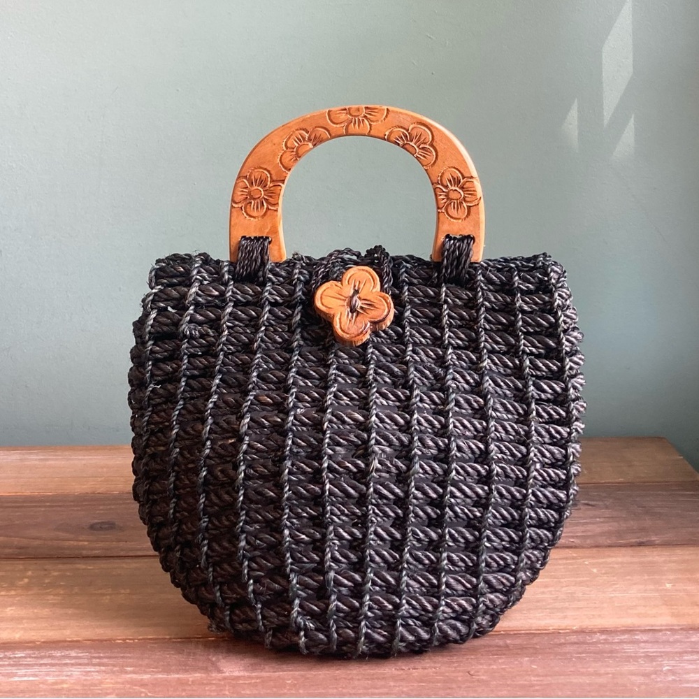 Handmade Philippines Woven Straw Raffia Bag Wooden Handles